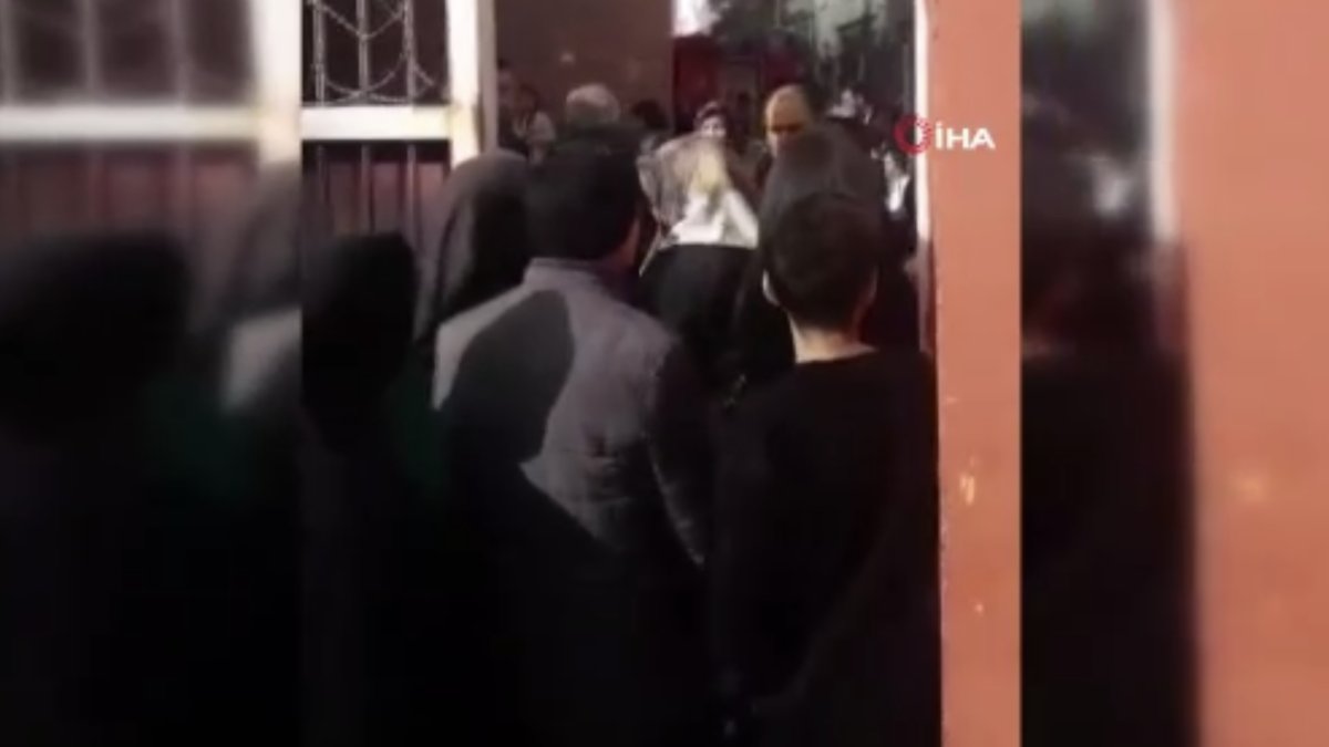 Fatih'te bir okulda doğalgaz alarmı: Tahliye edildi