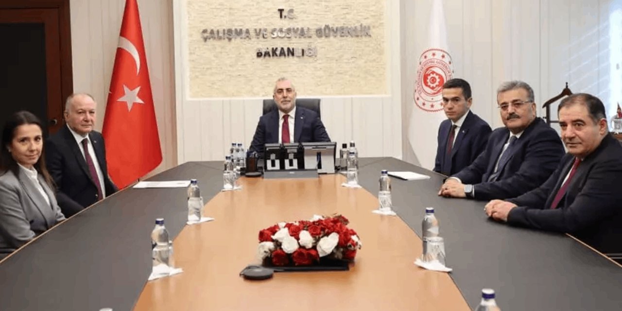 Asgari ücret pazarlığı resmen başladı! İlk rakamlar masada: Bakan Işıkhan'dan ilk açıklama