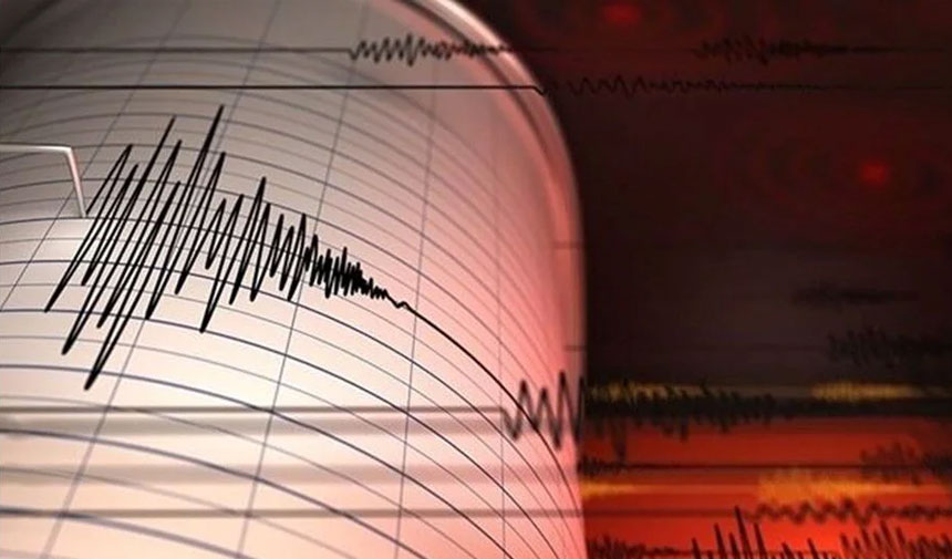 Endonezya'da 6,6 büyüklüğünde deprem