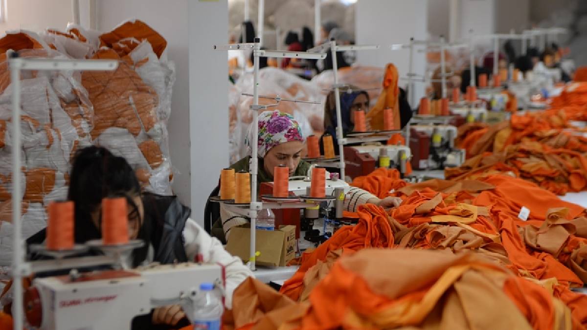 Tekstil ve hazır giyimde kriz derinleşiyor: İstihdam kaybı 300 bine yaklaştı