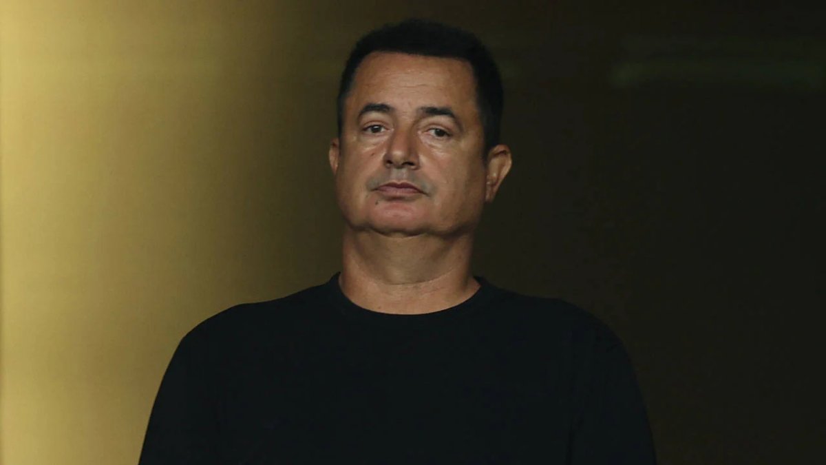 Acun Ilıcalı’nın kızının kullandığı çakarlı araç tartışma yarattı