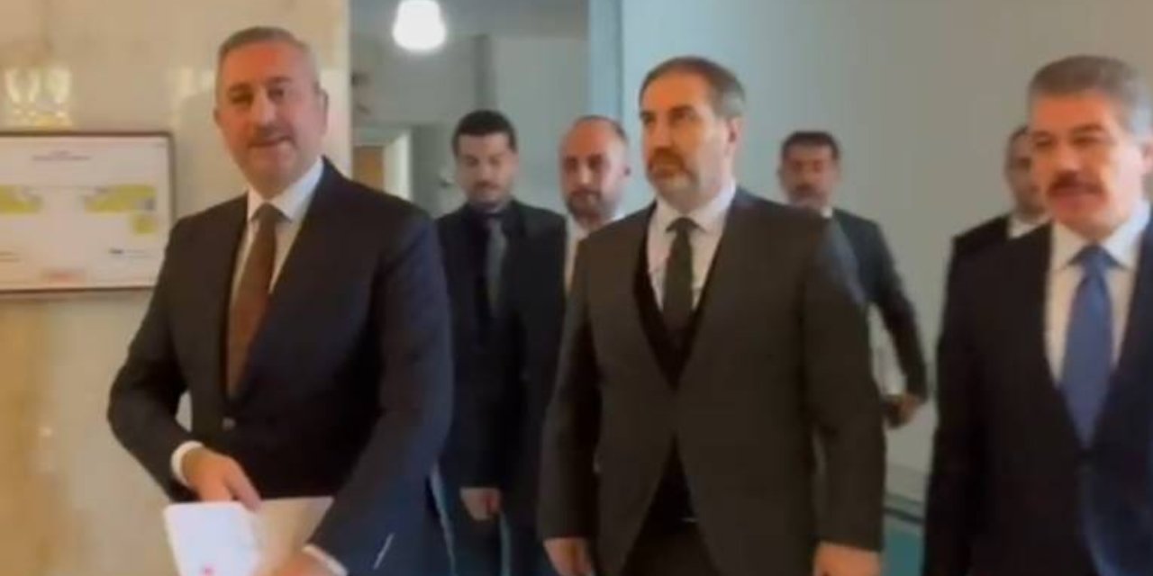 AK Parti süreç raporunu Meclis'e sundu!