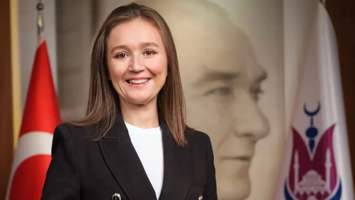 Şehzadeler Belediyesi'nde yapılan seçimde Gülşah Durbay’ın yerine Hakan Şimşek geldi