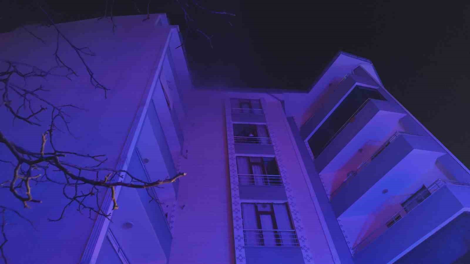 Van'da korkutan yangın: 15 kişi etkilendi