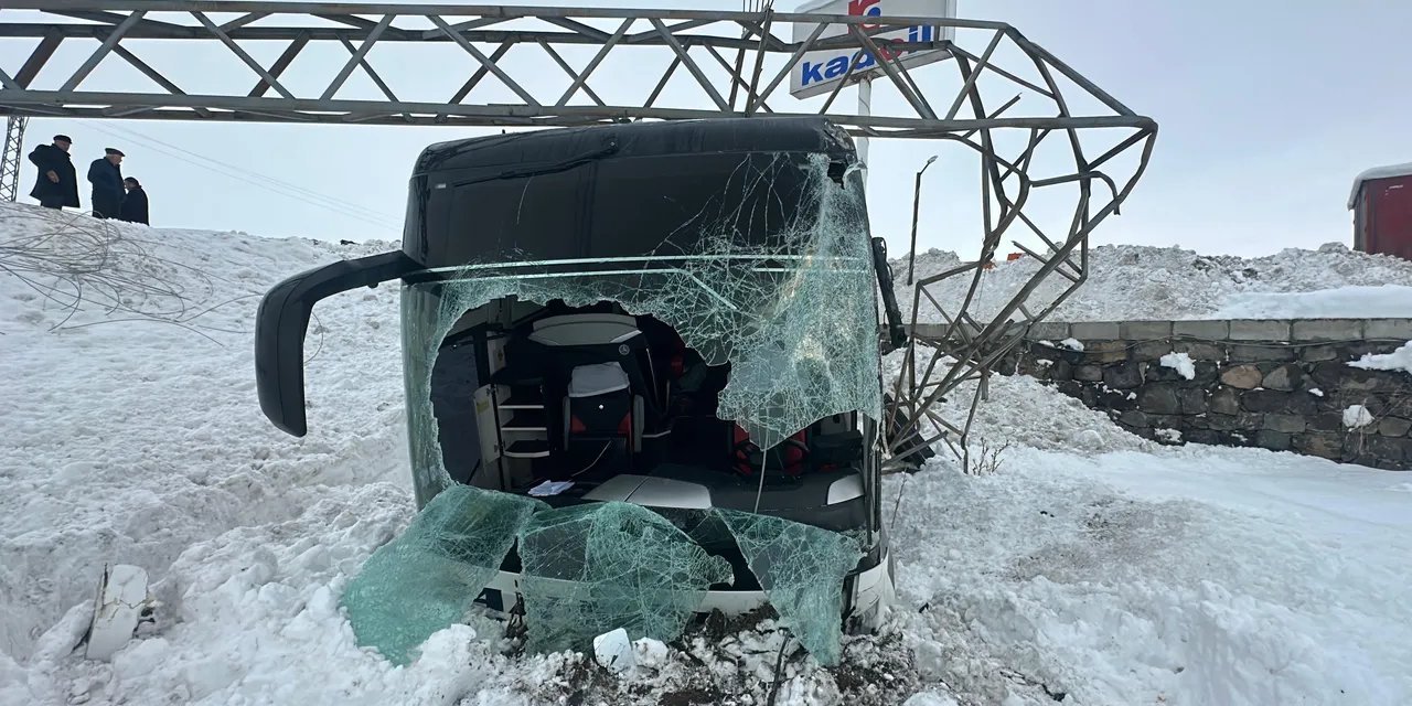Van'da otobüs yoldan çıktı: Çok sayıda kişi yaralandı
