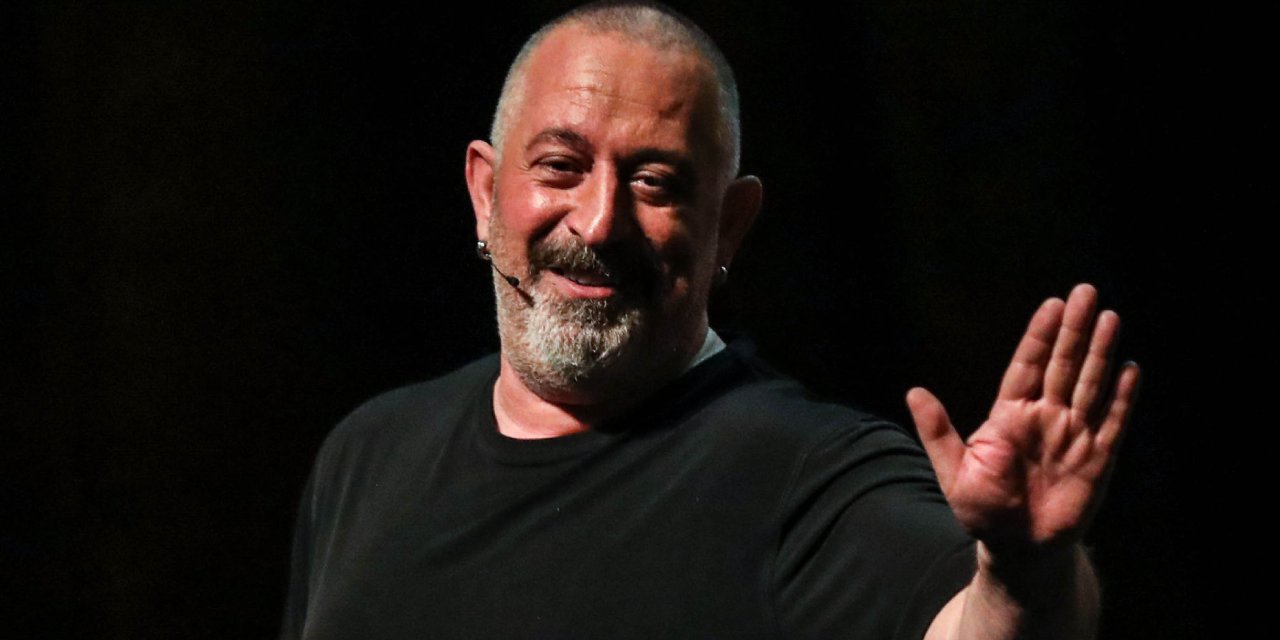 Cem Yılmaz’ın “38 yaşındaki kadın ölmek üzere” esprisi sosyal medyayı ayağa kaldırdı