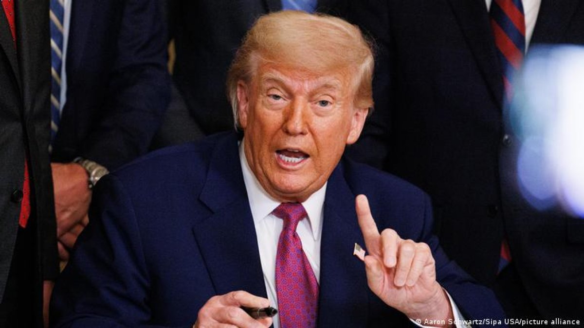 Trump'ten İran'a tehdit: “Müdahaleye hazırız”