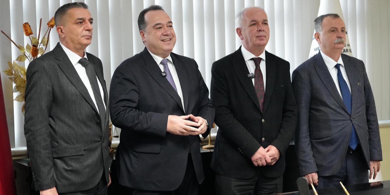 Manisa Büyükşehir Belediye Başkanı Dutlulu, Pazarcılar Odası’nı ziyaret etti