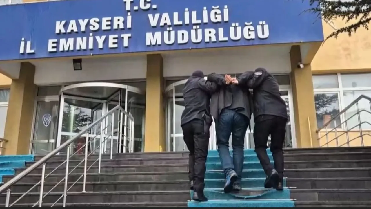 FETÖ hükümlüsü eski akademisyen yakalandı