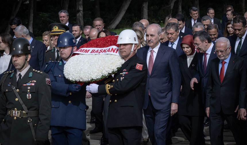 Tüm yurtta 23 Nisan coşkusu: Devlet erkanı Anıtkabir'i ziyaret etti