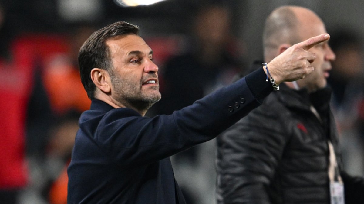 Buruk'tan Fenerbahçe derbisi için orta saha kararı