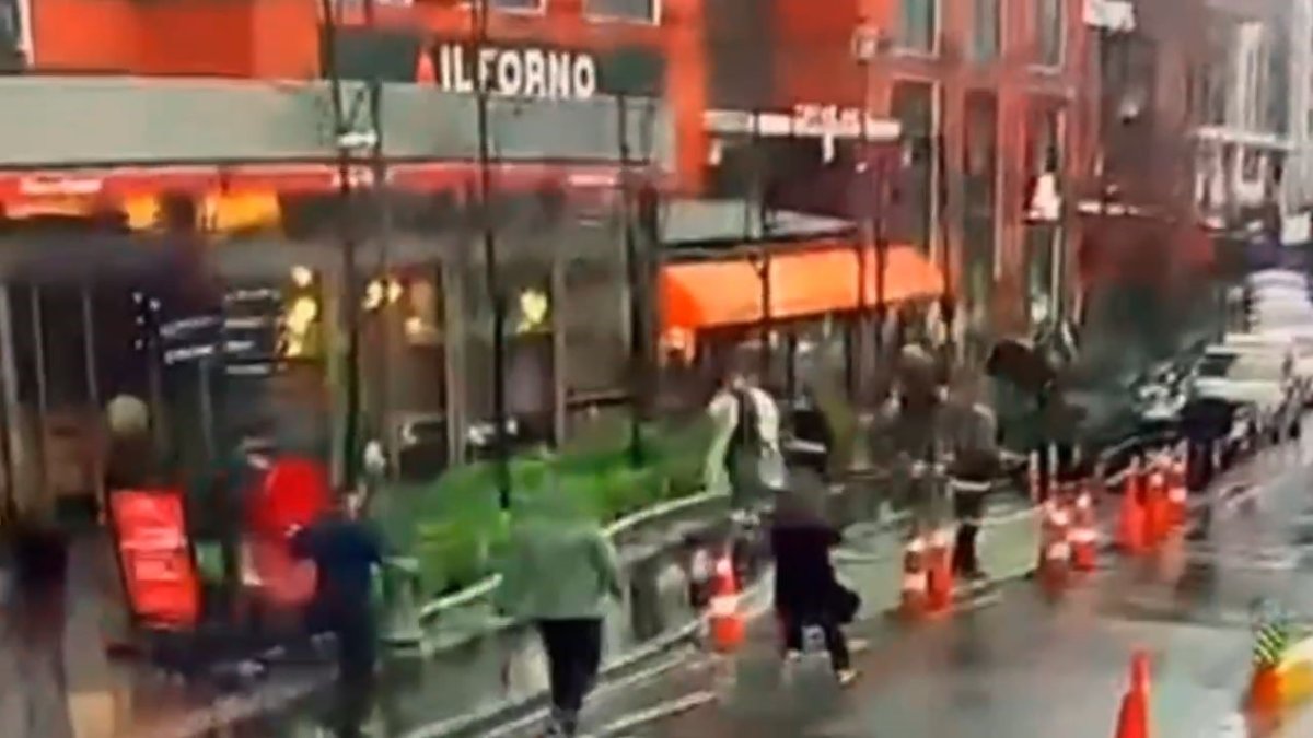 Beyoğlu’nda fırtına faciası: Genç şehir plancısı kadın tabelanın altında kaldı