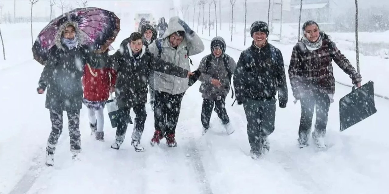 İstanbul'dan sonra Ankara'dan flaş adım: Okullar tatil edildi