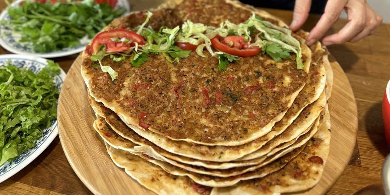 Lahmacun enflasyonu resmi rakamları solladı: Bir yılda 30 TL zam