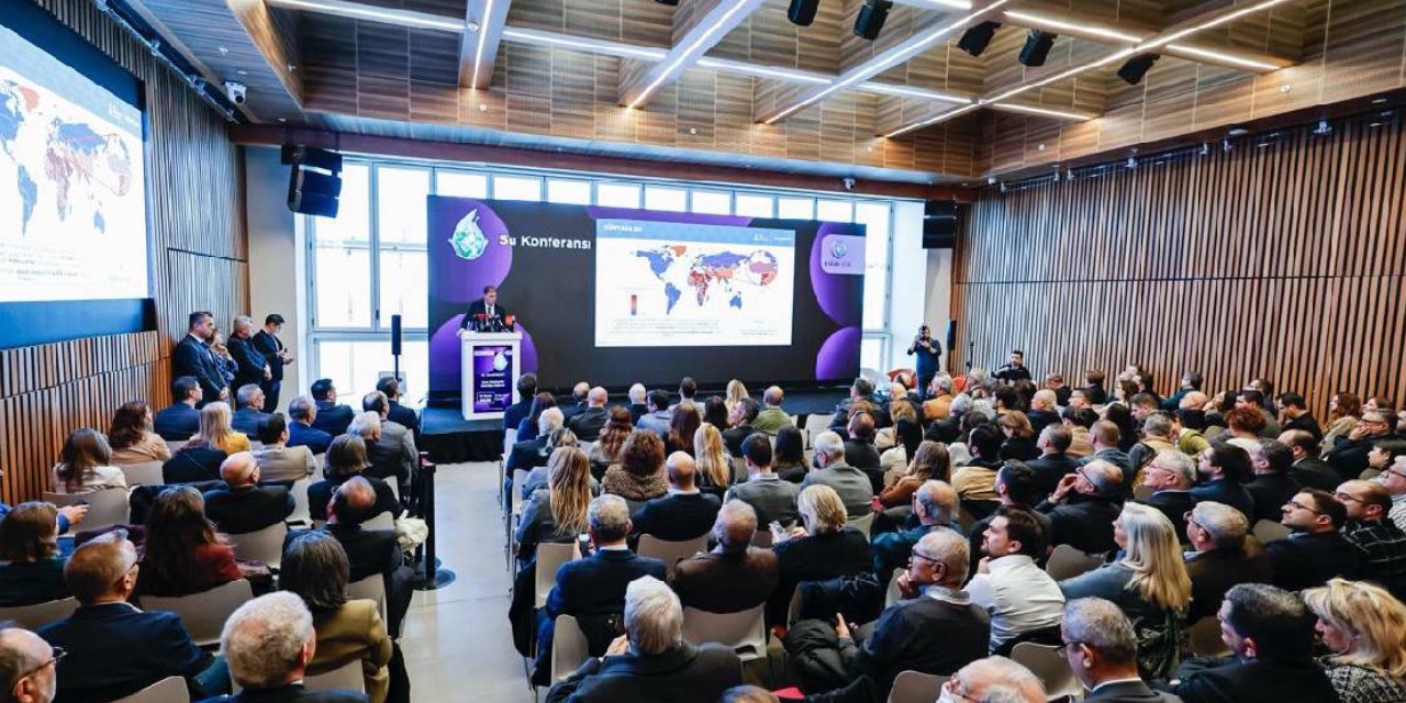 İzmir’de “Kentlerde Su” oturumunda kentsel su yönetimi ele alındı