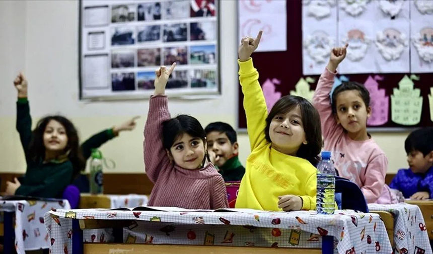 Okullarda müfredat değişikliği: Okuryazarlık becerileri kazandırılacak