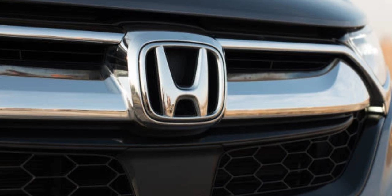 Honda logosunu değiştiriyor! Yeni tasarım 2027’de yollarda olacak: İşte yeni tasarım