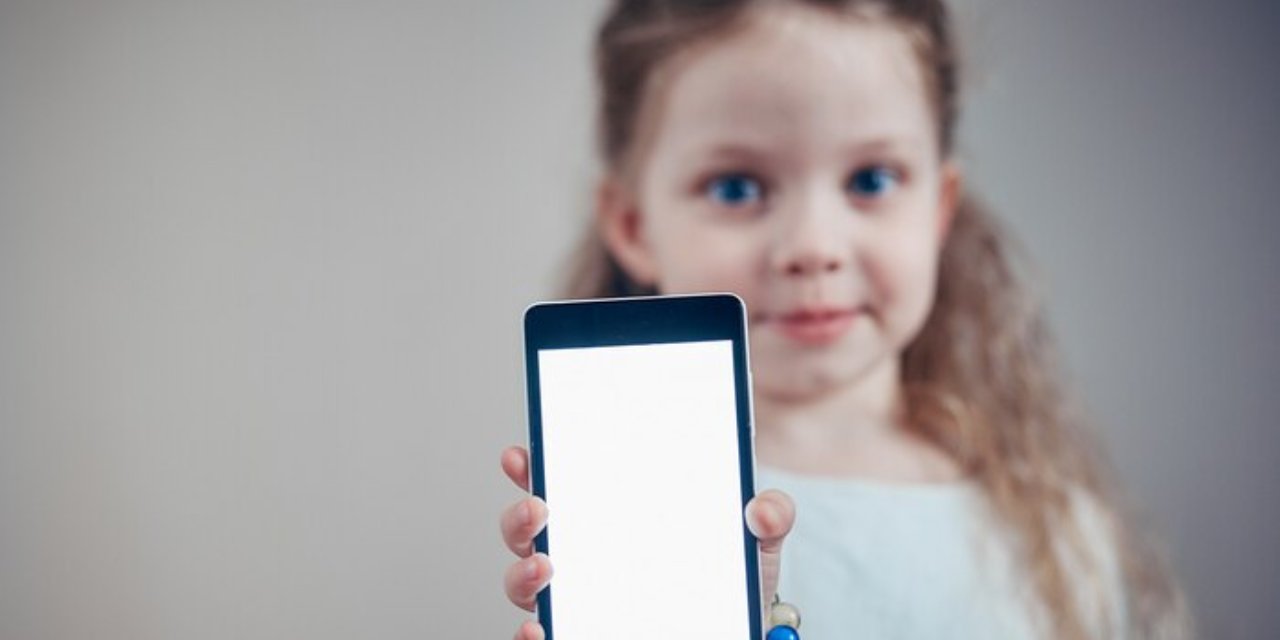 TBMM’den çocuklara sosyal medya için yeni hamle: Çocuk hattı geliyor! Gece olunca interneti kapanacak