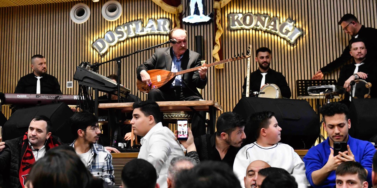 Ankara Büyükşehir’den mahalle kültürüne modern dokunuş: Yeni Dostlar Konağı Etimesgut’ta açıldı