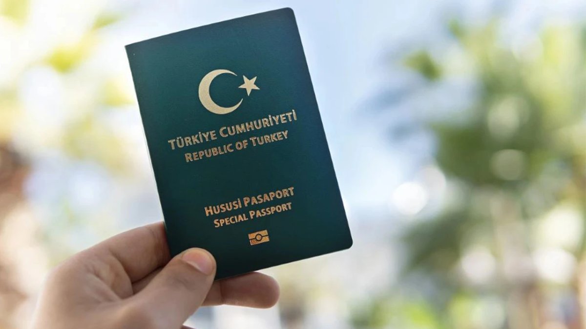 İki meslek grubuna yeşil pasaport yolu açılıyor