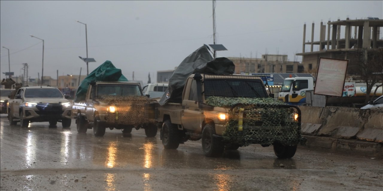 Rakka’da terör sembollerine balyoz indi: SDG heykelleri yerle bir
