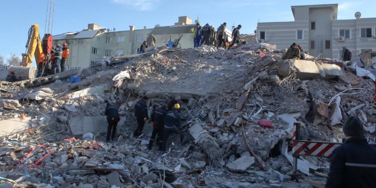 Depremde 72 kişiye mezar olmuştu: İsias Otel davasında karar! 3 kamu görevlisine 10 yıl hapis