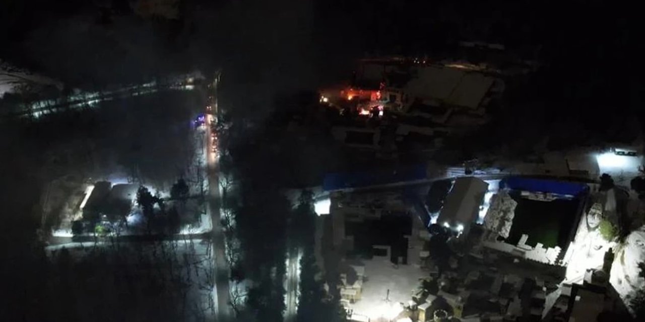 TRT film platosunda korkutan yangın: Ekipler seferber oldu