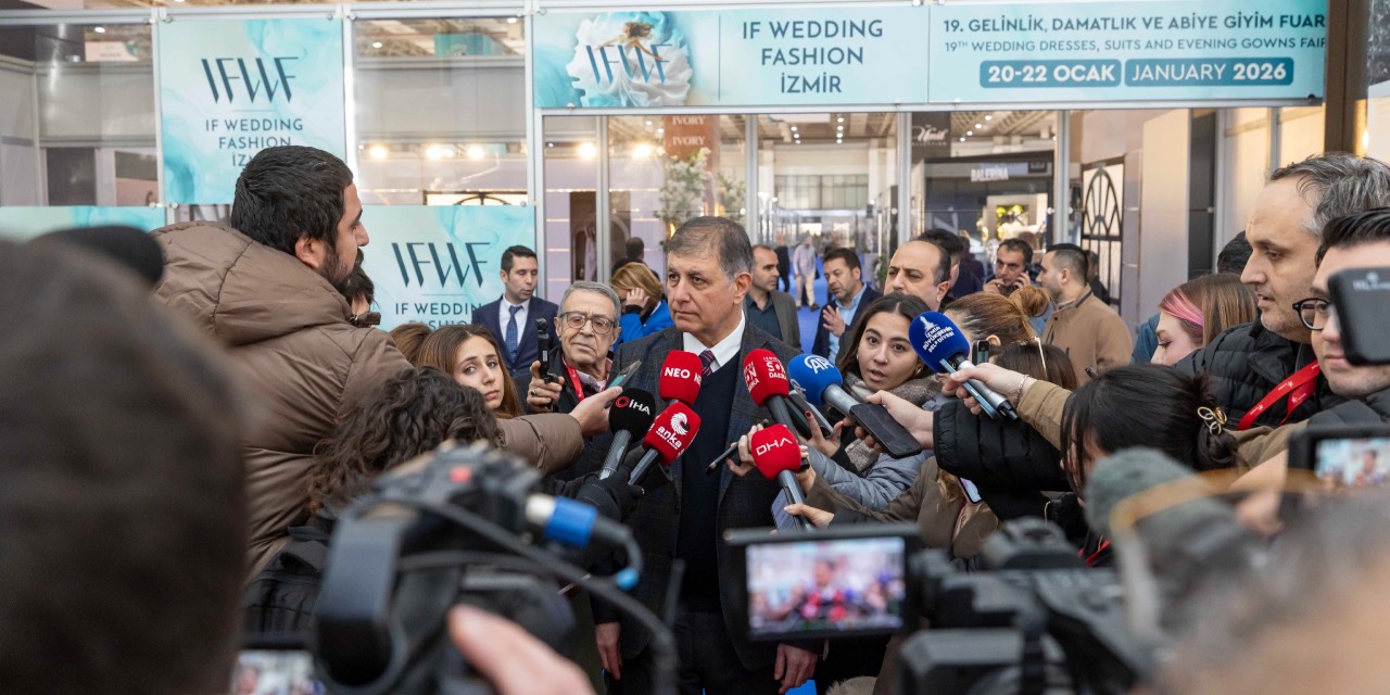 İzmir Büyükşehir Başkanı Tugay: Ya hizmet getirsinler ya da engel olmasınlar