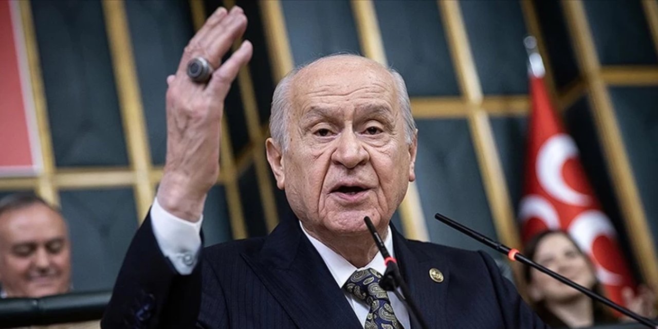 Devlet Bahçeli: DEM Parti Türk bayrağının indirilmesinden birinci derecede sorumludur