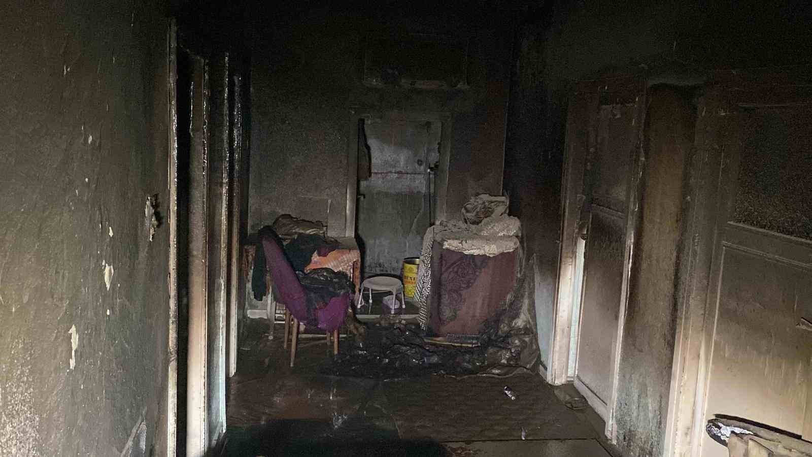 Elazığ'da facia: Yangında engelli genç kız hayatını kaybetti