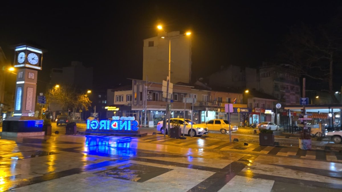 Balıkesir'de deprem anı ortaya çıktı