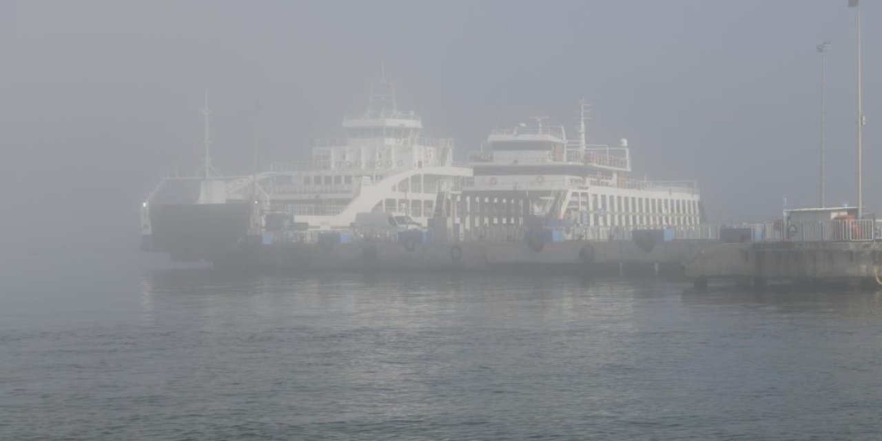 Çanakkale boğazı yoğun sis nedeniyle gemi trafiğine kapatıldı