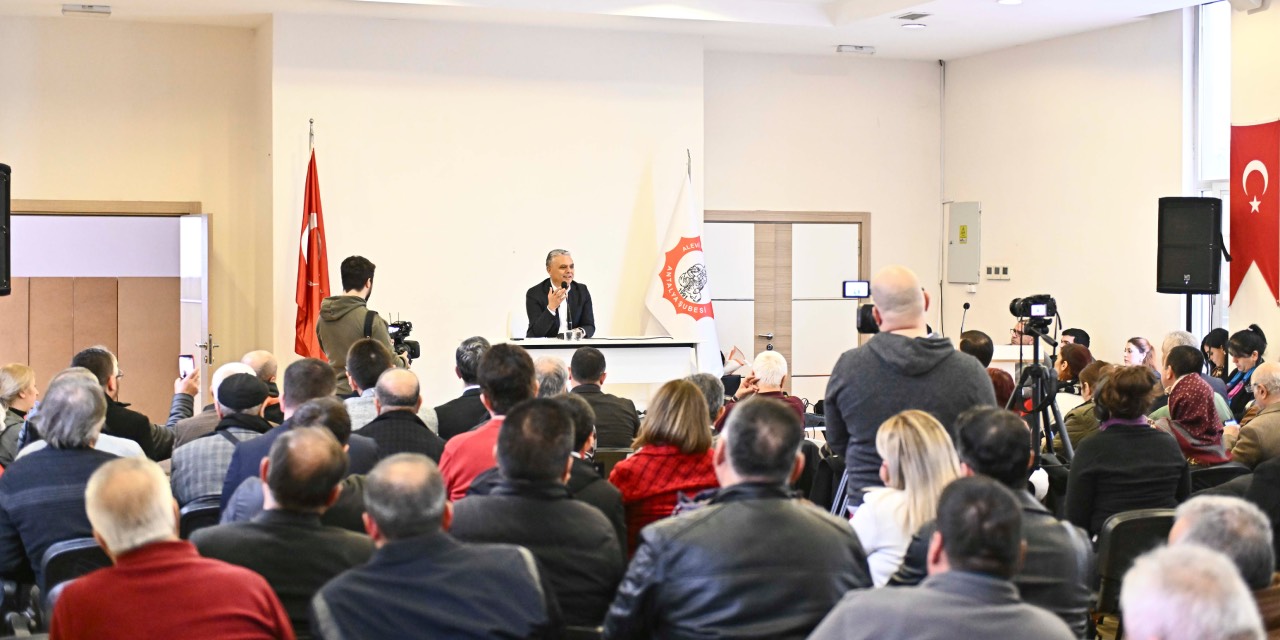 Antalya Muratpaşa'da Uğur Mumcu anısına panel düzenlendi