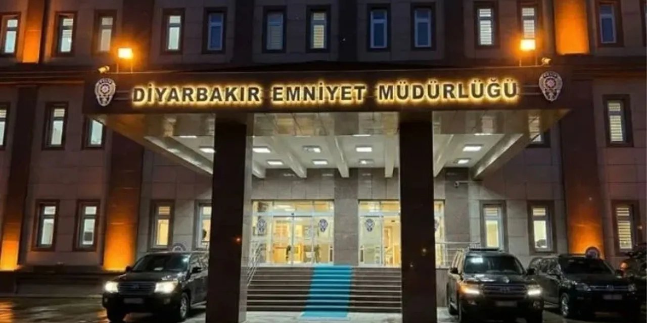 Diyarbakır İl Emniyet Müdürlüğü'ne el bombalı saldırıya 13 gözaltı