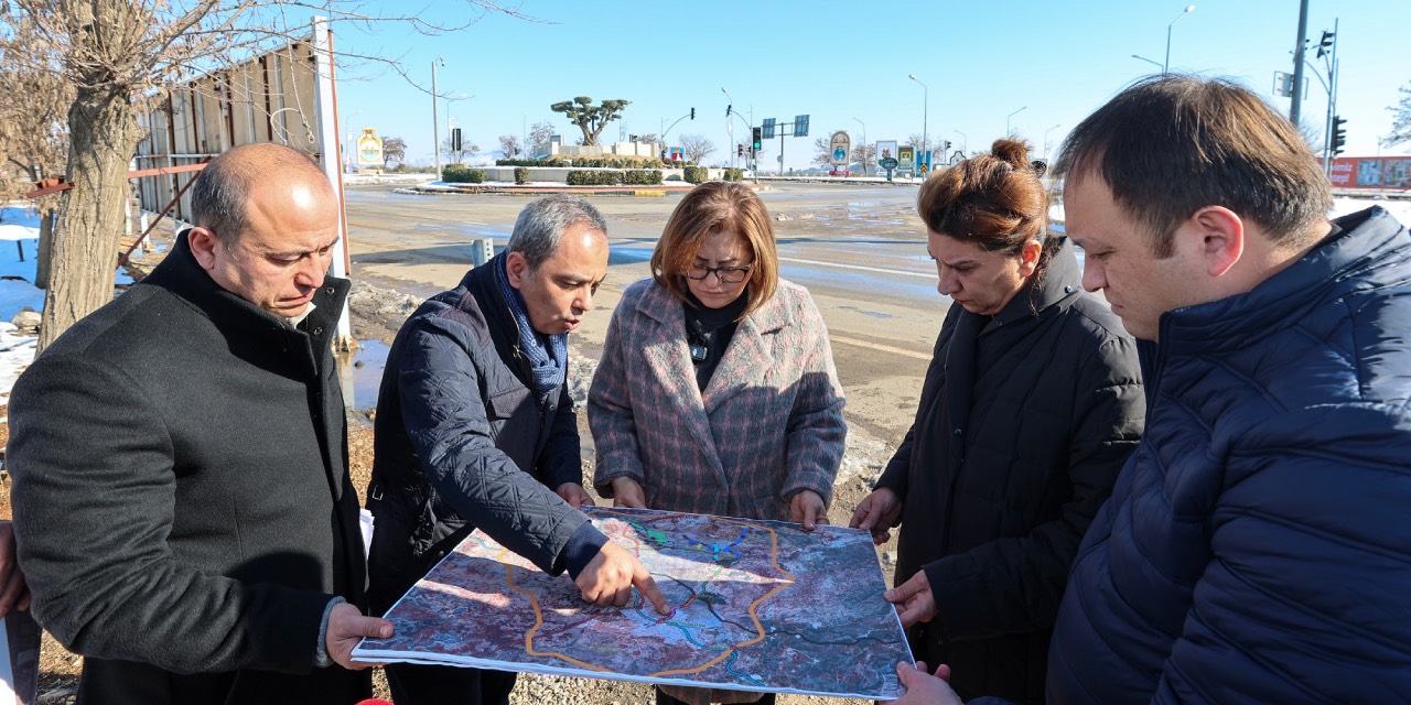 Gaziantep Büyükşehir'den yeni yol projesi: Havalimanına ulaşım 6 dakikaya inecek