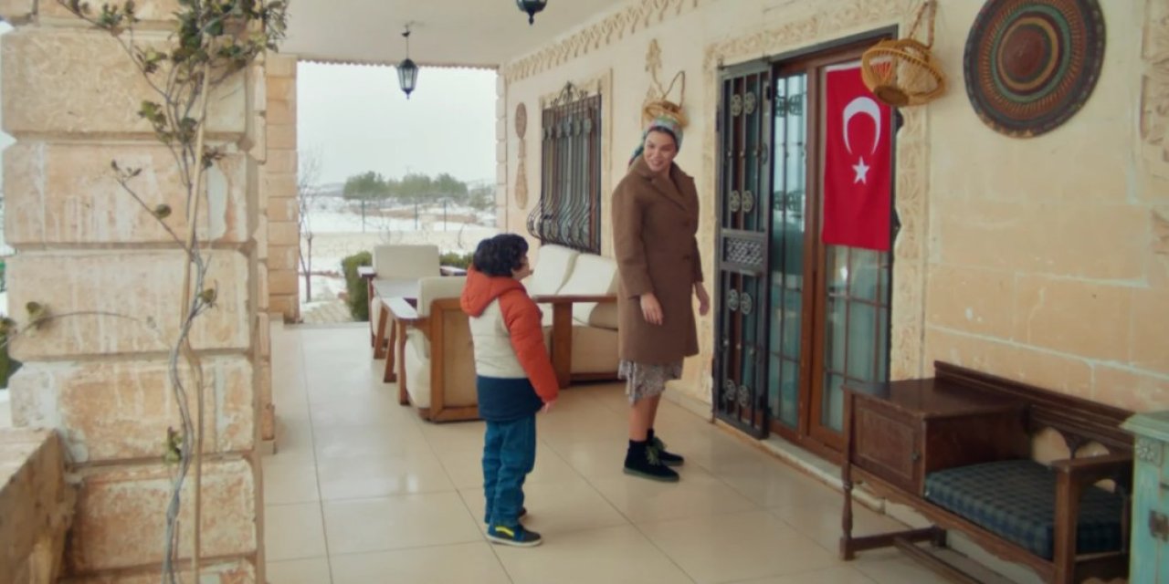 Uzak Şehir’de çok konuşulan sahne: Bayrak mesajı gündem oldu