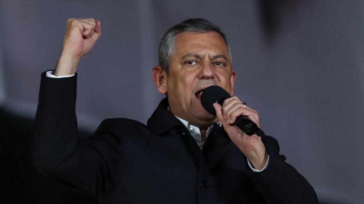 Özgür Özel'den Bağcılar'da flaş açıklamalar: Erdoğan yenerse siyaseti bırakıyorum