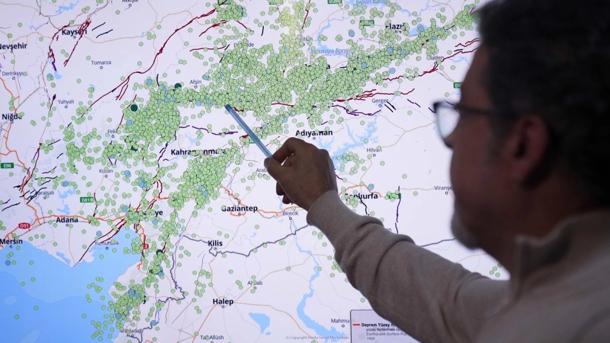 6 Şubat depremleri sonrası yeni deprem uyarısı: Hasan Sözbilir kırılmayan 6 faya dikkat çekti