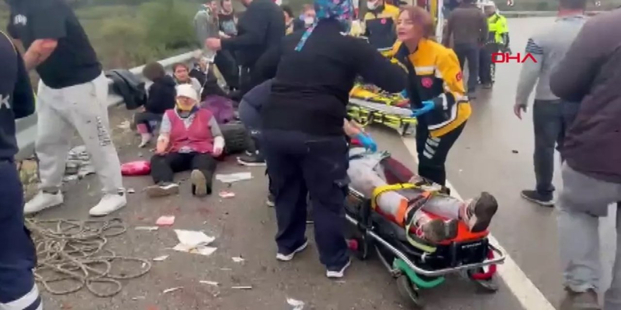 Antalya’da yolcu otobüsü devrildi: 9 kişi öldü, çok sayıda kişi yaralandı