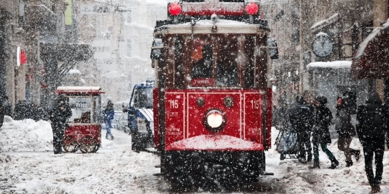 Meteoroloji alarm verdi: 53 ilde sarı kod, sağanak ve kar geliyor