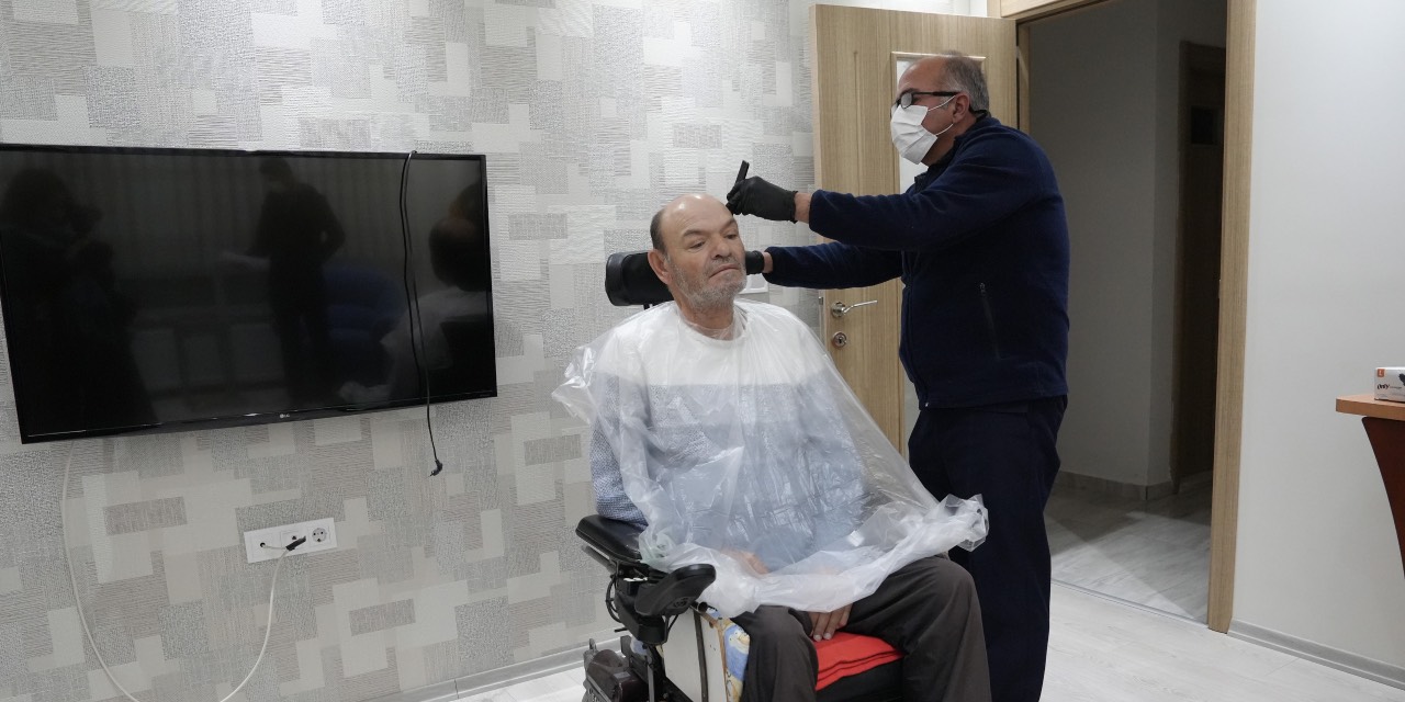 Eskişehir Büyükşehir Belediyesi’nden ücretsiz evde bakım hizmetleri