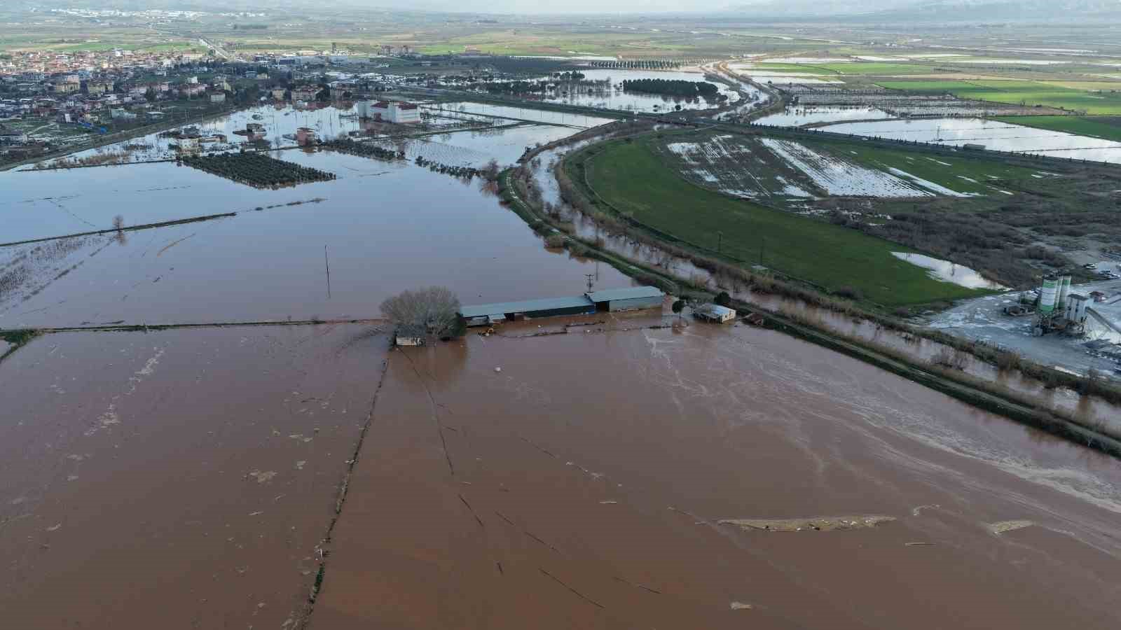 Manisa'daki sel felaketi havadan böyle görüntülendi