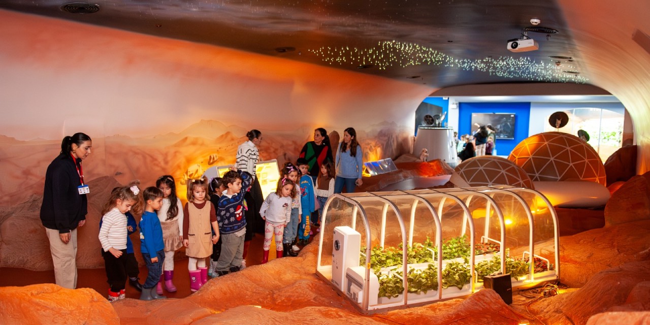 Karşıyakalı çocuklar Türkiye Uzay Kampı’nda bilimle buluştu