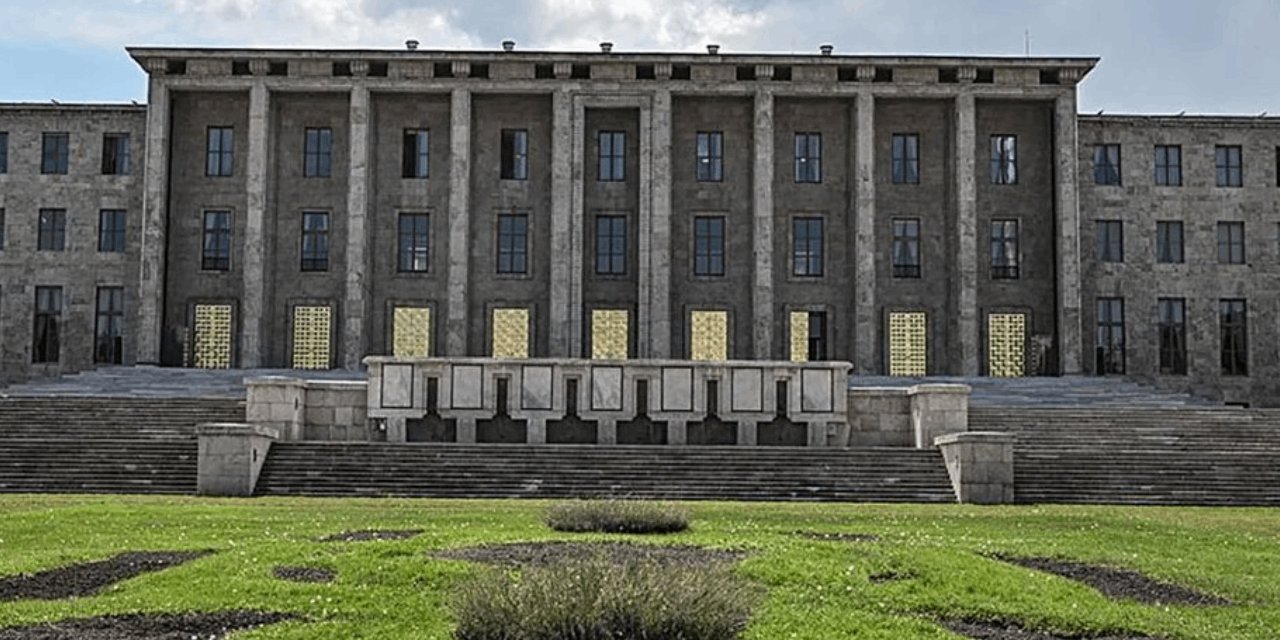 Meclis'te stajyerlere yönelik istismar iddialarında yeni gelişme: Sanıklar tahliye edildi