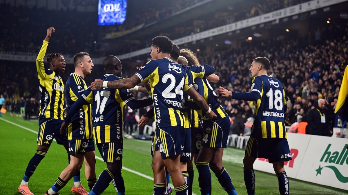 Fenerbahçe evinde kazandı! Gençlerbirliği'ni 3-1 yendi
