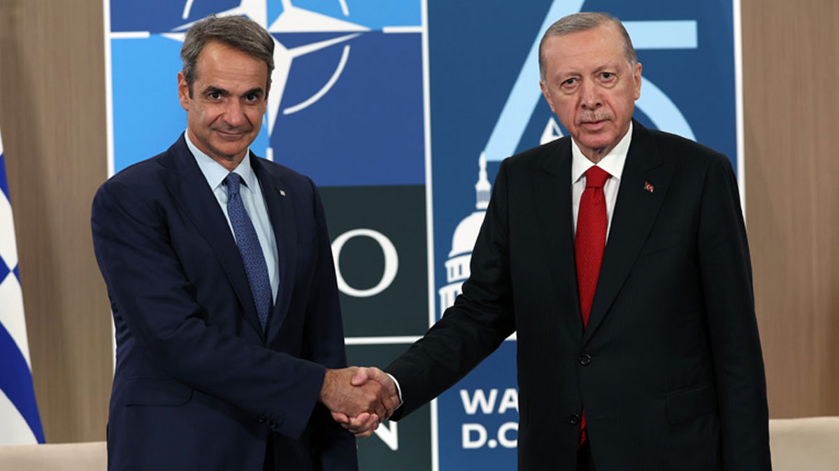 Miçotakis 10 bakanla yarın Ankara'da