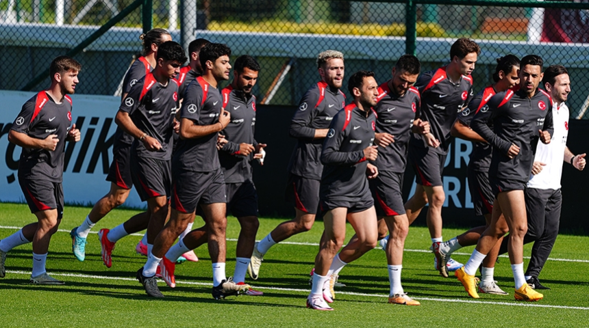 A Milli Futbol Takımı, İtalya'ya bileniyor