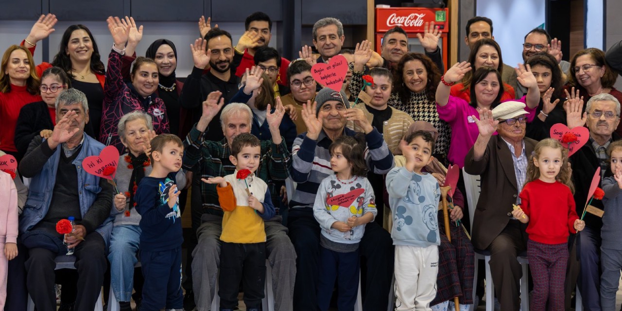 Manavgat’ta “Sevginin En Yalın Hali” etkinliğinde üç kuşak bir araya geldi