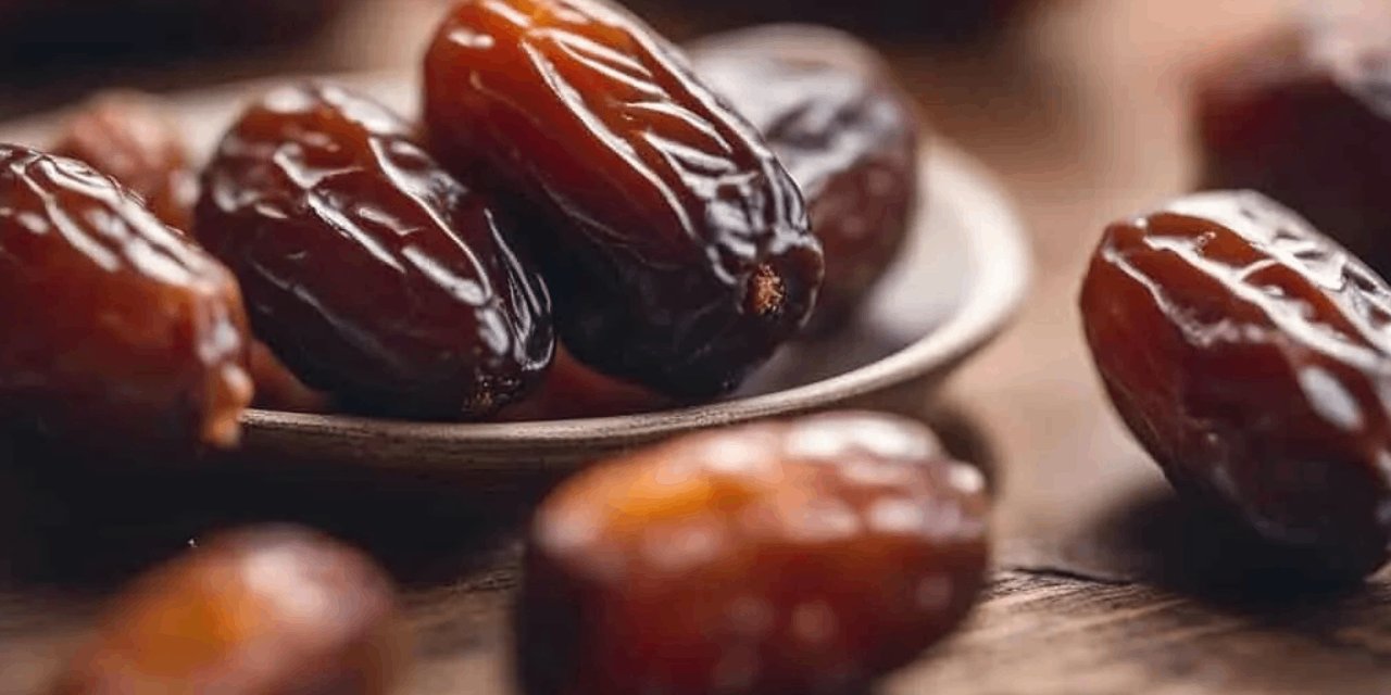 Ramazan sofralarının vazgeçilmezi hurma fiyatları etle yarışıyor! Geçen yıla oranla yüzde 30 zam geldi