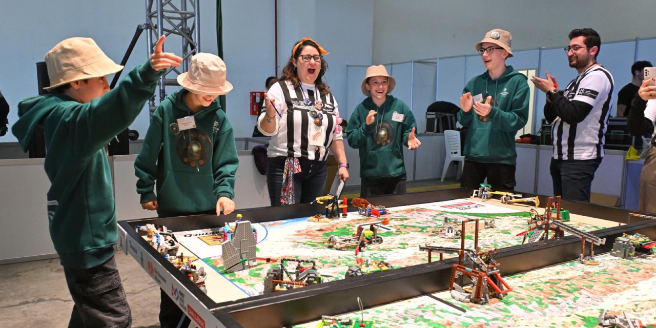 Genç Mucitler Fuar İzmir’de yeteneklerini sergiledi